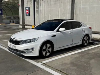 Kia K5 · 2013 год
