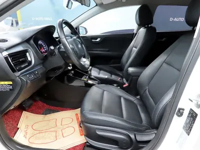 Kia Stonic 2018, 91772 км, за 6381.45 USD - фото 6