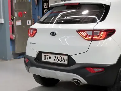 Kia Stonic 2018, 91772 км, за 6381.45 USD - фото 17