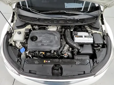 Kia Stonic 2018, 91772 км, за 6381.45 USD - фото 19