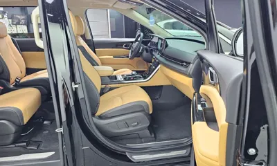 Kia Canival 2023, 24470 км, за 22784.39 USD - фото 11