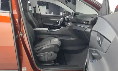 Peugeot 3008 2017, 72809 км, за 8736.18 USD - фото 11