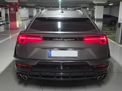 Lamborghini Urus 2023, 10100 км, за 228434.83 USD