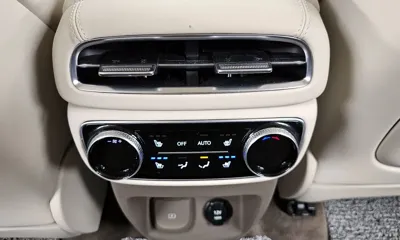Genesis GV80 2022, 72614 км, за 30987.77 USD - фото 19