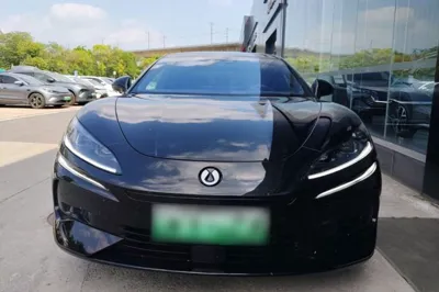 Denza Z9 2024, 20200 км, за 32666 USD