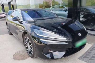 Denza Z9 2024, 20200 км, за 32666 USD
