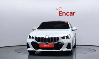 BMW 5-Series 2025, 6608 км, за 43786.11 USD