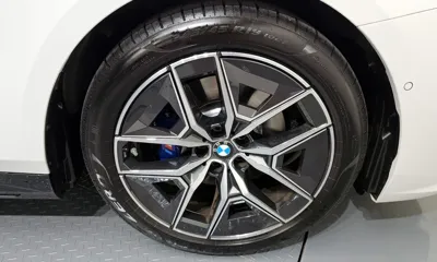 BMW 5-Series 2025, 6608 км, за 43786.11 USD