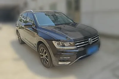Volkswagen Tiguan L 2018, 49300 км, за 12339 USD