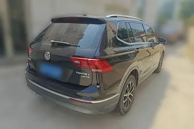 Volkswagen Tiguan L 2018, 49300 км, за 12339 USD - фото 6