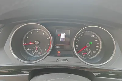 Volkswagen Tiguan L 2018, 49300 км, за 12339 USD - фото 10