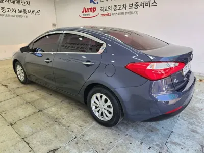 Kia K3 2015, 111880 км, за 3705.39 USD