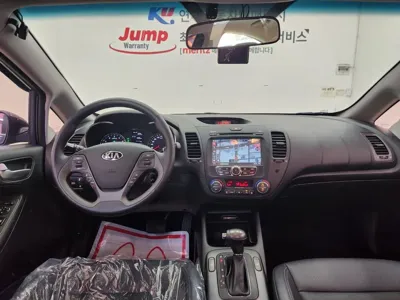 Kia K3 2015, 111880 км, за 3705.39 USD - фото 8