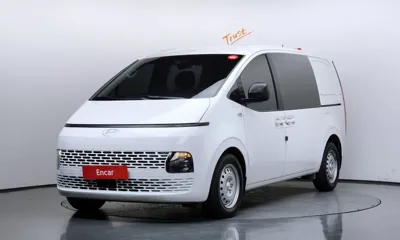 Hyundai Staria · 2025 год