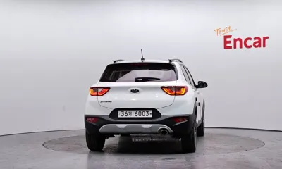 Kia Stonic 2018, 118759 км, за 6144.7 USD