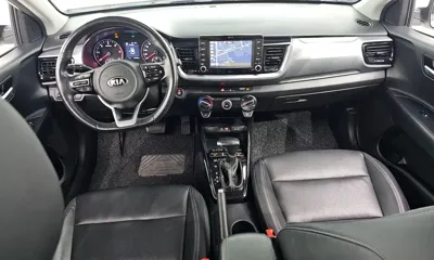 Kia Stonic 2018, 118759 км, за 6144.7 USD - фото 7