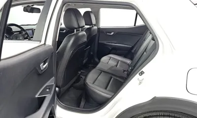 Kia Stonic 2018, 118759 км, за 6144.7 USD - фото 12