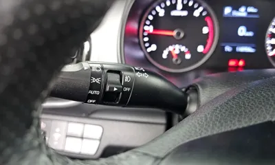 Kia Stonic 2018, 118759 км, за 6144.7 USD - фото 18