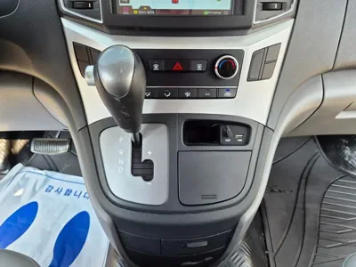 Hyundai Starex 2017, 204000 км, за 4463.7 USD - фото 13