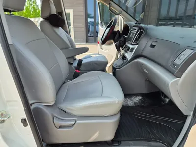 Hyundai Starex 2017, 204000 км, за 4463.7 USD - фото 15
