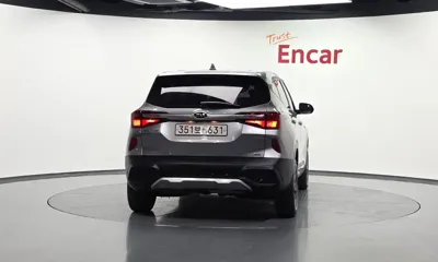 Kia Seltos 2022, 101056 км, за 8710.65 USD