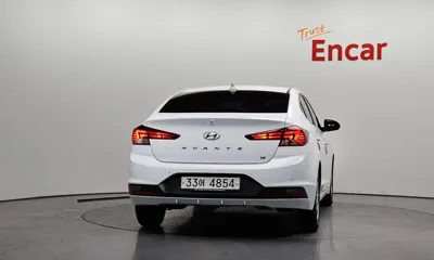 Hyundai Avante 2019, 31974 км, за 7271.29 USD