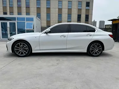BMW 3 Series 2022, 41000 км, за 27568.13 USD