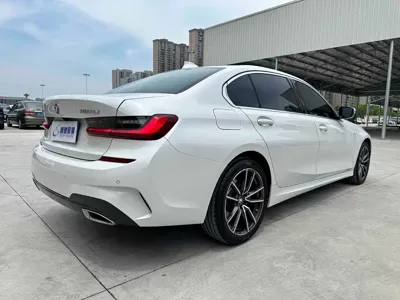 BMW 3 Series 2022, 41000 км, за 27568.13 USD