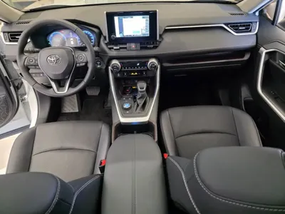 Toyota RAV4 2025, 4429 км, за 31180.26 USD - фото 7