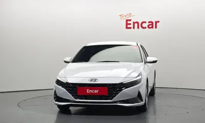 Hyundai Avante 2022, 136354 км, за 7995.84 USD