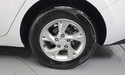 Hyundai Avante 2022, 136354 км, за 7995.84 USD