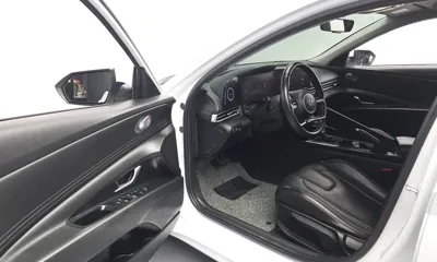 Hyundai Avante 2022, 136354 км, за 7995.84 USD - фото 10