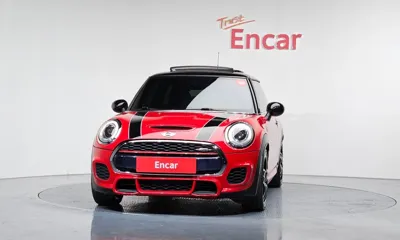 MINI Cooper 2016, 64145 км, за 10141.06 USD