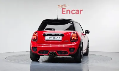 MINI Cooper 2016, 64145 км, за 10141.06 USD