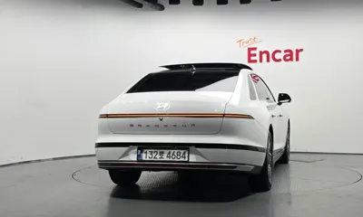 Hyundai Grandeur 2023, 50743 км, за 18970.72 USD