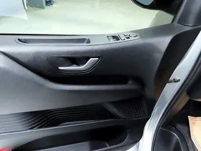 Hyundai Staria 2022, 99232 км, за 13062.89 USD