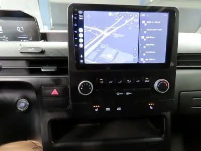Hyundai Staria 2022, 99232 км, за 12945.63 USD - фото 8