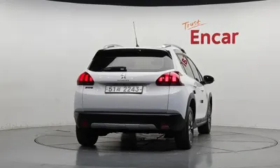 Peugeot 2008 2018, 56076 км, за 5645.27 USD