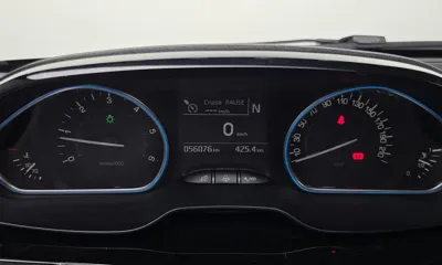 Peugeot 2008 2018, 56076 км, за 5645.27 USD - фото 8