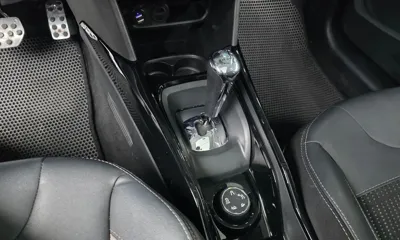 Peugeot 2008 2018, 56076 км, за 5645.27 USD - фото 9