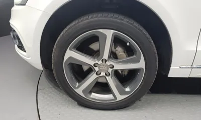 Audi Q5 2015, 129767 км, за 8586.73 USD