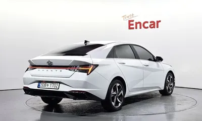 Hyundai Avante 2021, 49745 км, за 10742.68 USD