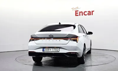 Hyundai Avante 2021, 49745 км, за 10742.68 USD