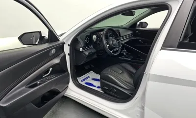 Hyundai Avante 2021, 49745 км, за 10742.68 USD - фото 10