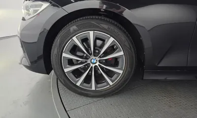 BMW 3-Series 2019, 64145 км, за 13651.43 USD
