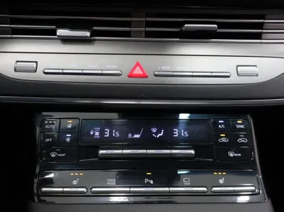 Hyundai Grandeur 2022, 64476 км, за 13531.28 USD - фото 16