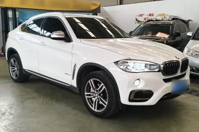 BMW X6 · 2015 год