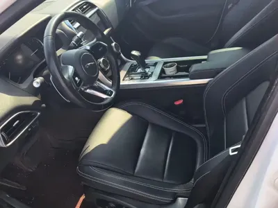 Jaguar XEL 2020, 70000 км, за 11775.22 USD