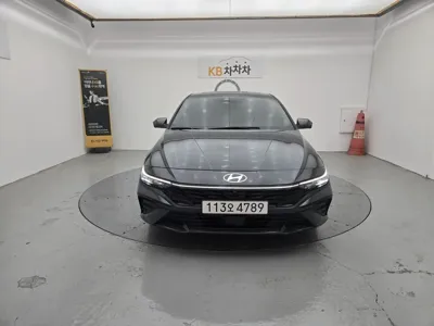 Hyundai Avante · 2025 год