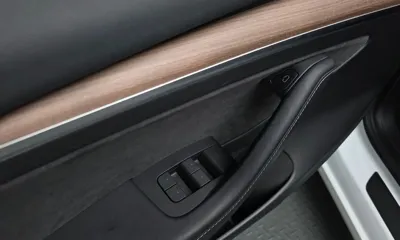 Tesla Model 3 2022, 51678 км, за 25937.71 USD - фото 30